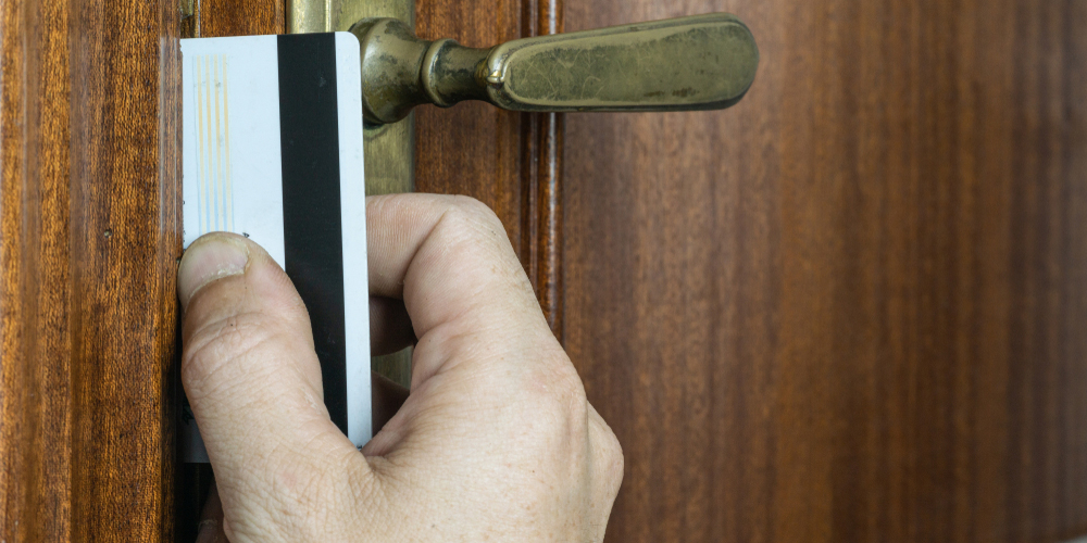 6 Ways To Unlock A Door Without A Key