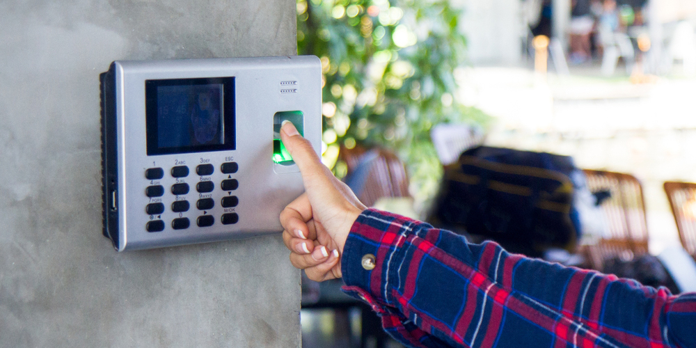 8 Best Fingerprint Door Locks That Enhance Your Security