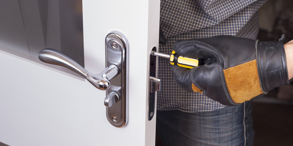 6 Effective Ways To Fix Door Knobs And Door Handles