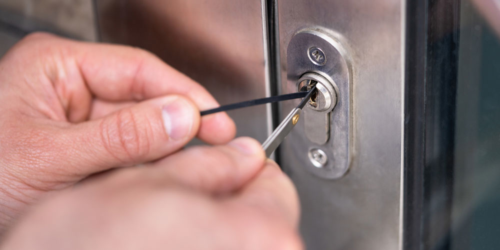 How To Pick An Office Door Lock  4 Ways To Open Locked Office Doors